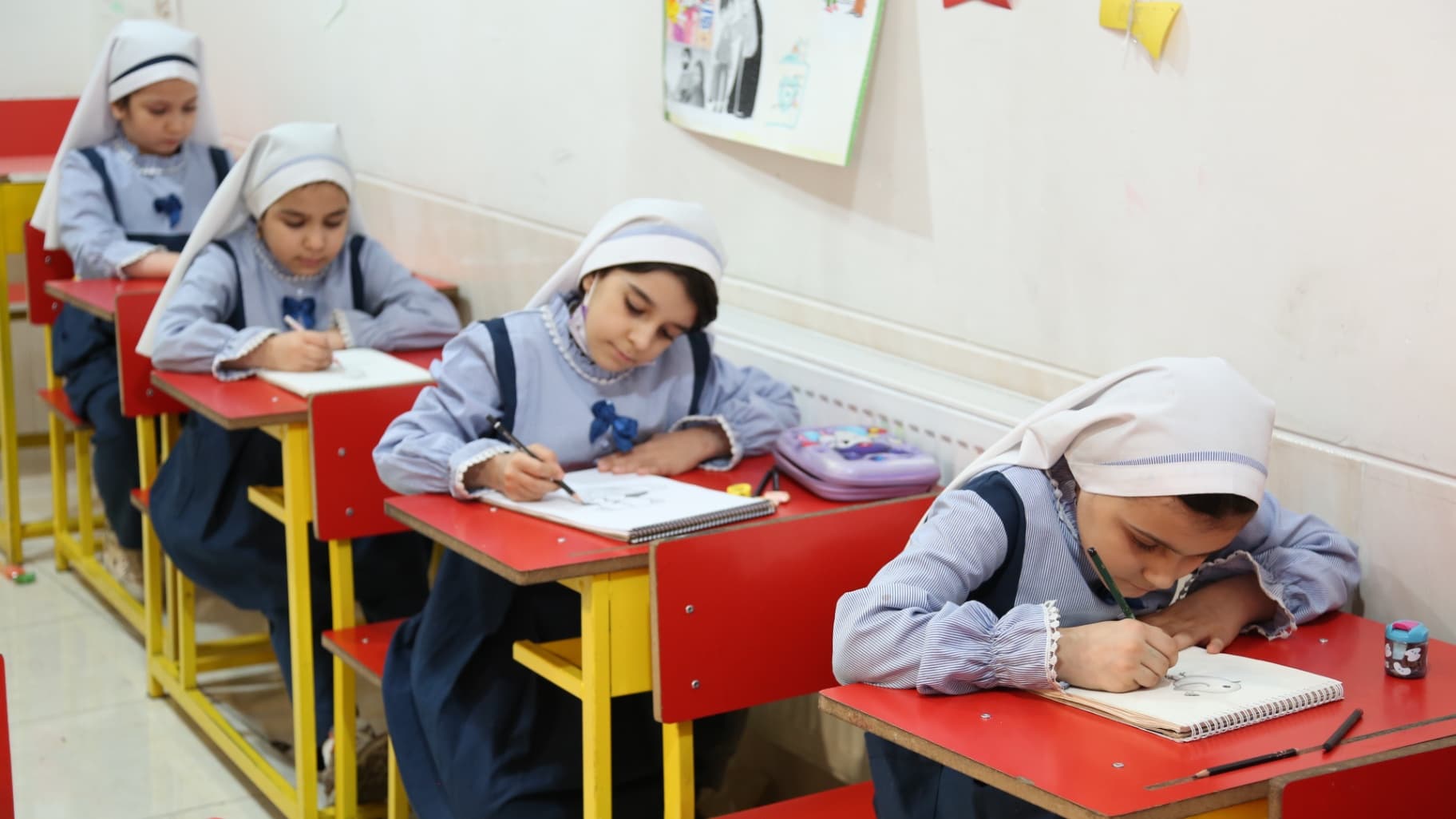 پیش دبستانی و دبستان امیدان آینده